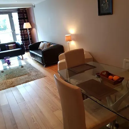 The Courtyard !!!! Apartment Killarney