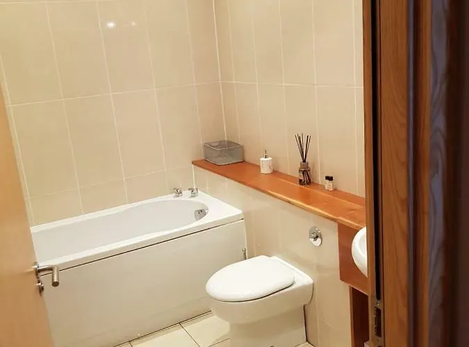 The Courtyard !!!! Apartman Cill Airne